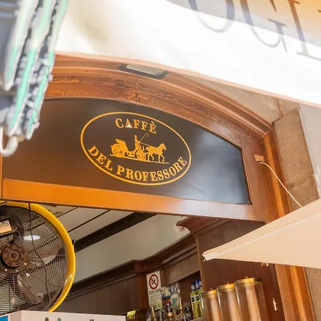 Don Lope Suite-piazza Del Plebiscito نابولي